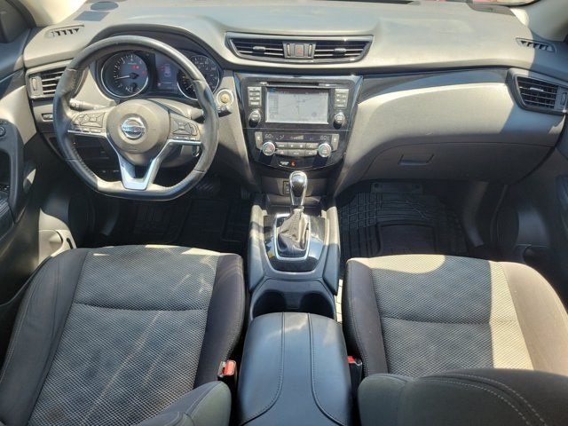 Used 2018 Nissan Rogue Sport SV w/ SV Technology Package FWD image 13