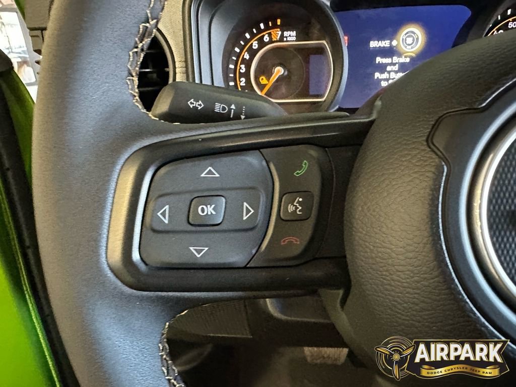 New 2025 Jeep Gladiator Sport AWD/4WD image 19