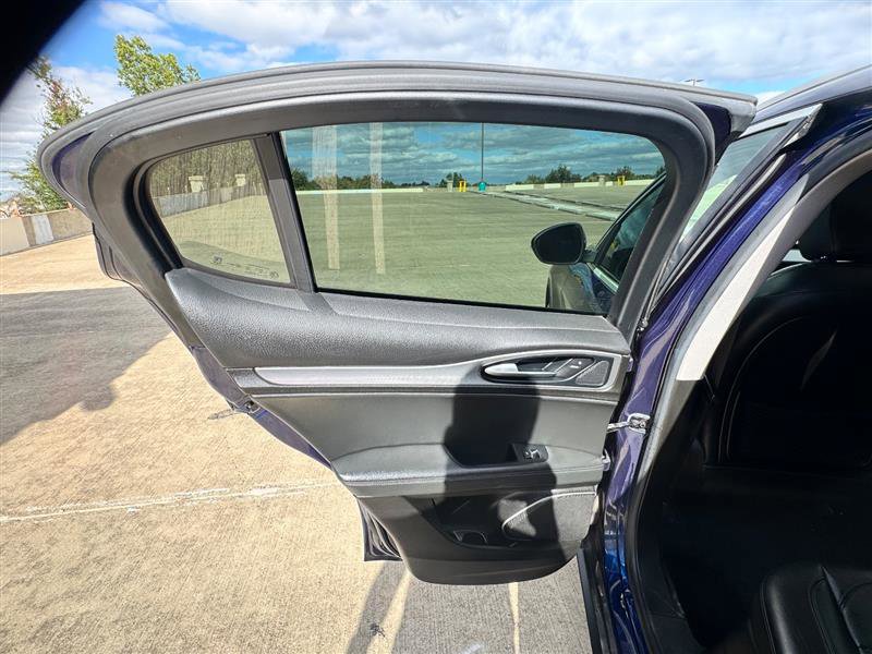 Used 2018 Alfa Romeo Stelvio Sport w/ Cold Weather Package image 31