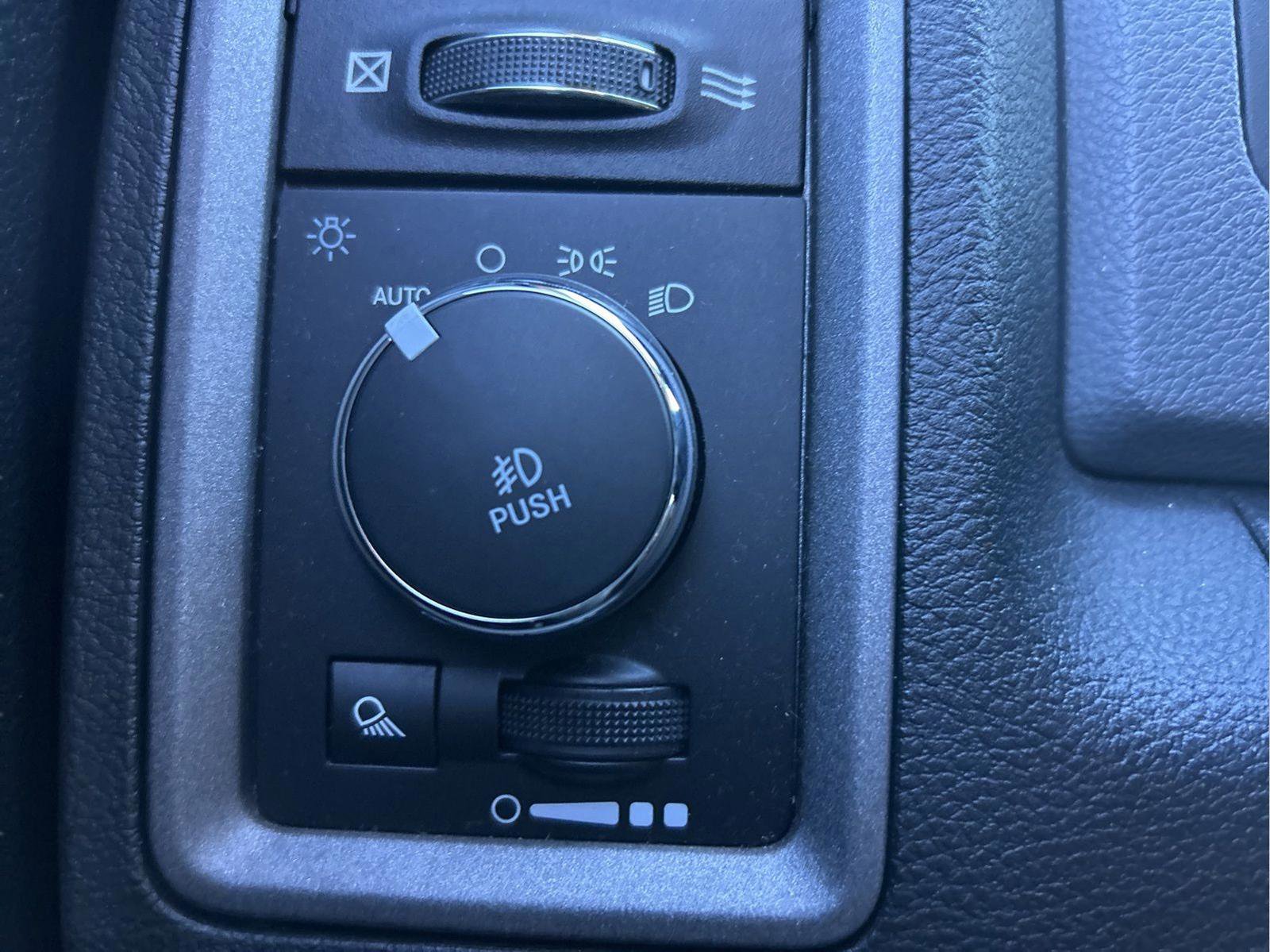 Certified 2018 RAM 1500 Express w/ Express Value Package image 15