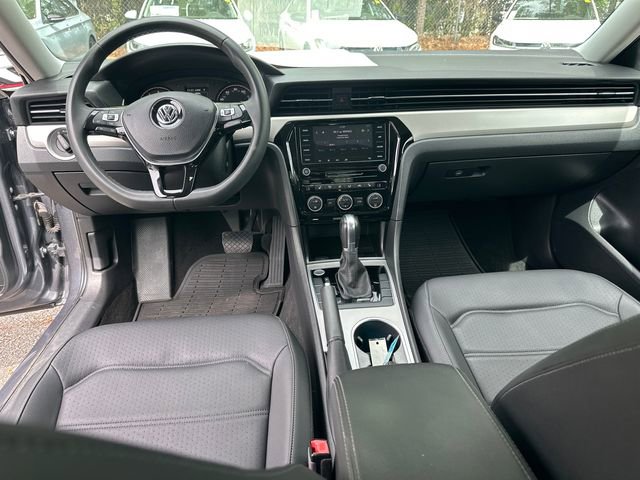 Used 2021 Volkswagen Passat 2.0T SE image 14