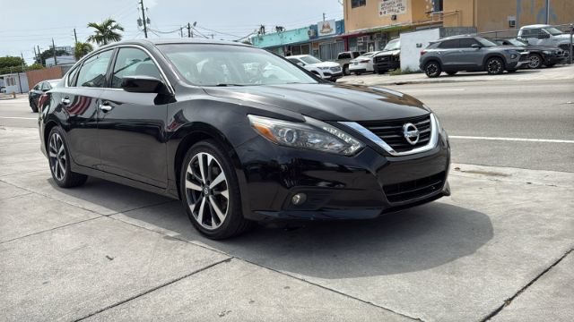 Used 2017 Nissan Altima 3.5 SR FWD image 16