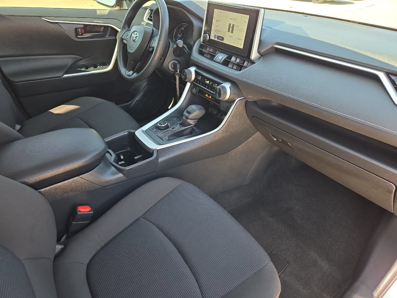 Certified 2025 Toyota RAV4 LE AWD/4WD image 15