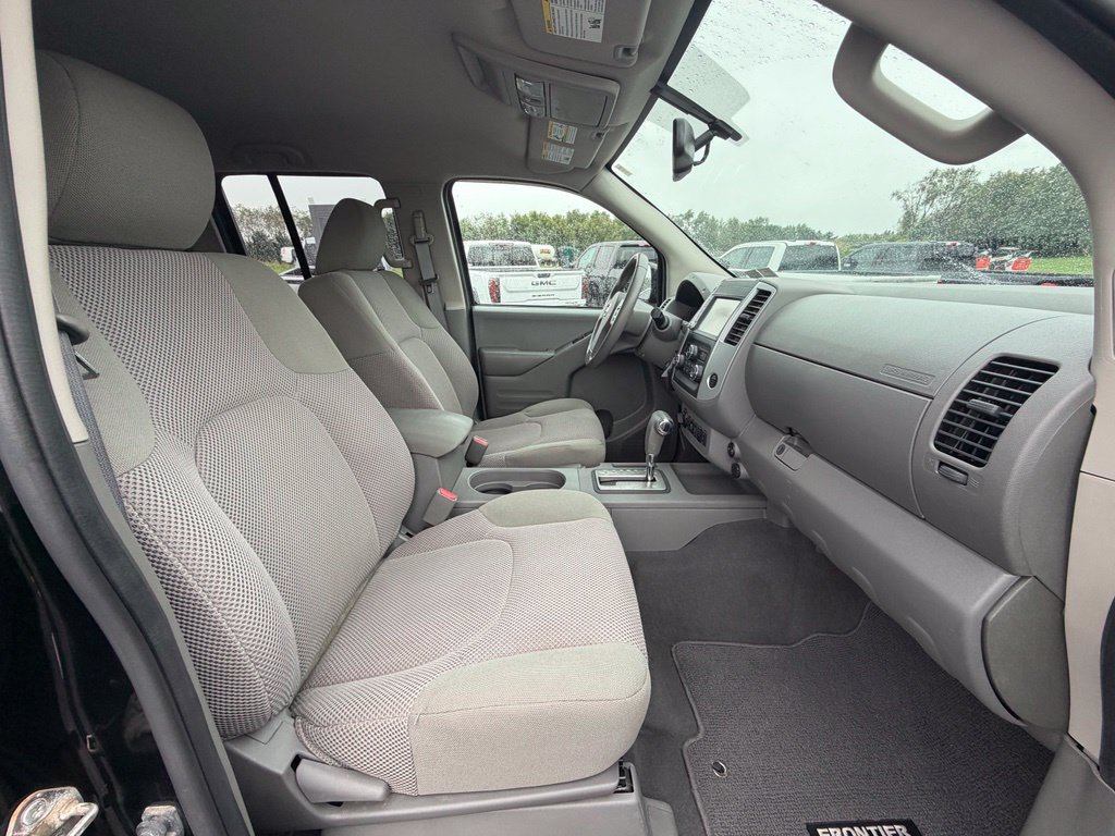 Used 2019 Nissan Frontier SV w/ Value Truck Package AWD/4WD image 22