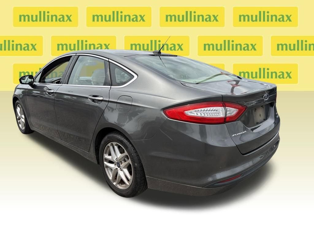 Used 2016 Ford Fusion SE w/ Equipment Group 202A FWD image 8