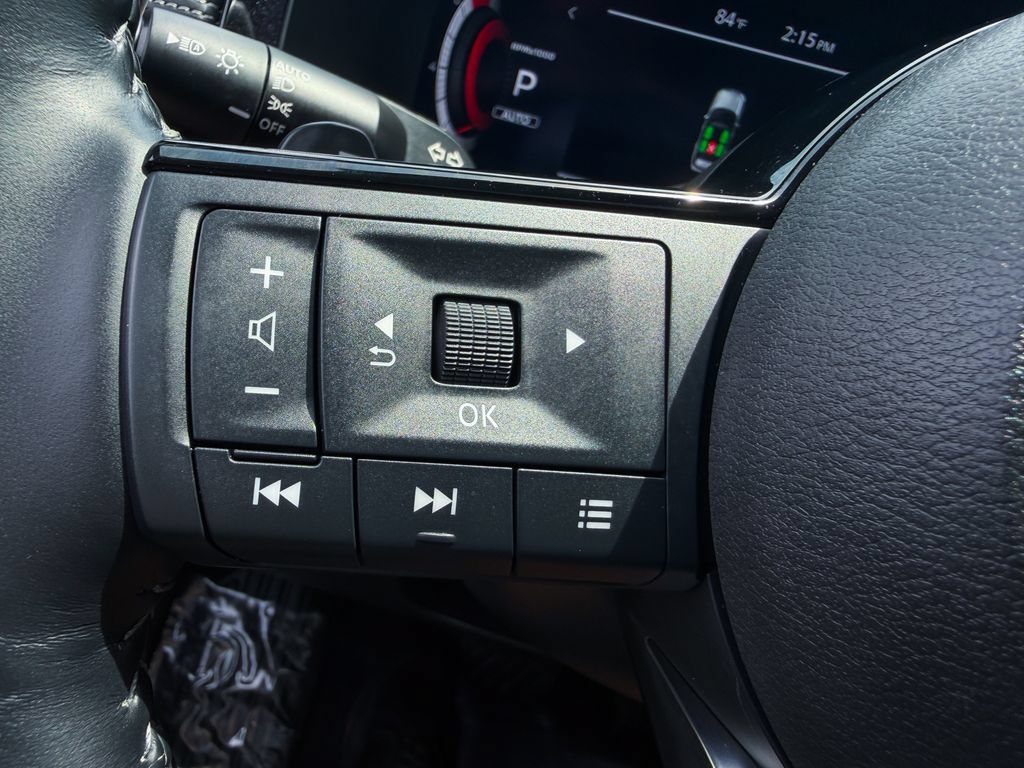Certified 2023 Nissan Pathfinder Platinum AWD/4WD image 35