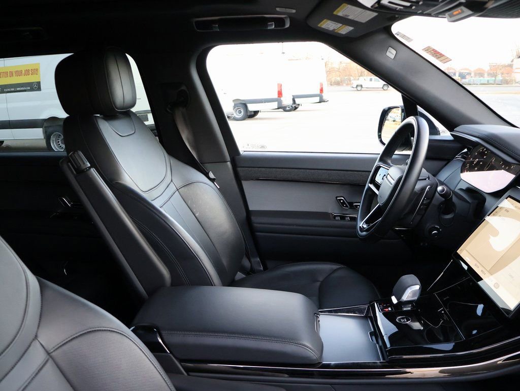 Used 2024 Land Rover Range Rover Sport Dynamic SE AWD/4WD image 9
