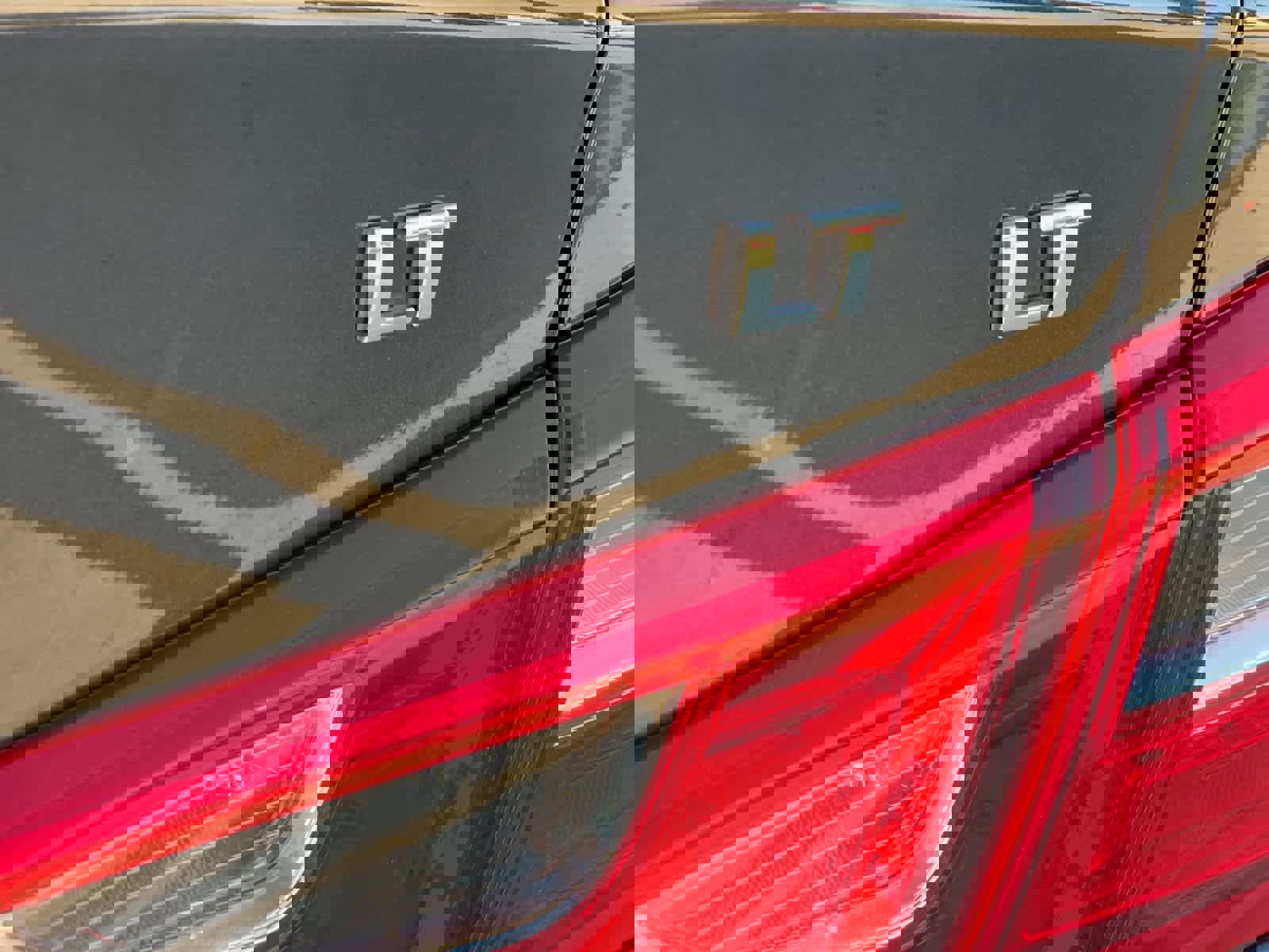 Used 2023 Chevrolet Malibu LT image 27