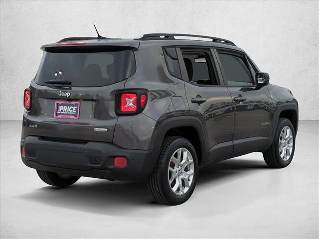 Used 2017 Jeep Renegade Latitude w/ Advanced Technology Group AWD/4WD image 5