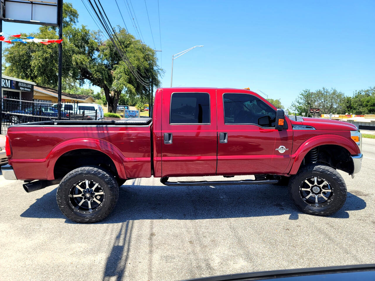 Used 2015 Ford F250 XLT w/ Snow Plow Prep Package image 9