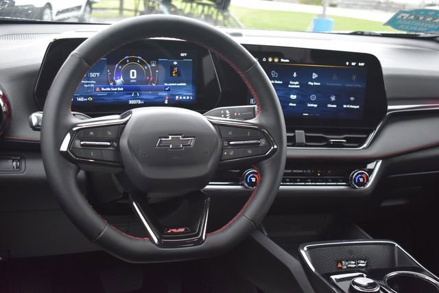 Certified 2025 Chevrolet Equinox RS w/ Safety and Technology Package FWD image 19