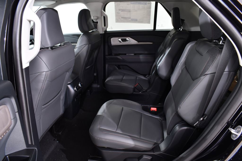 New 2026 Ford Explorer Active w/ Active Comfort Package image 16