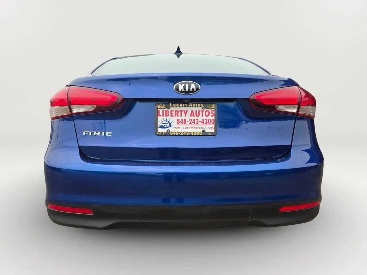 Used 2017 Kia Forte LX w/ LX Popular Package FWD image 5