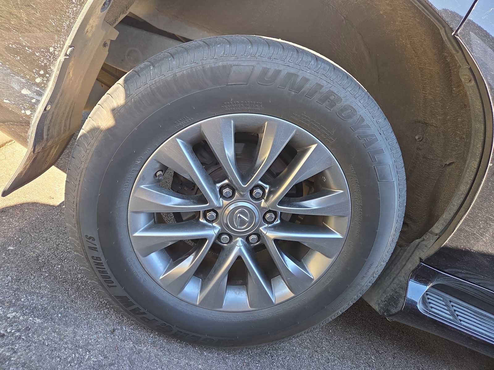 Used 2015 Lexus GX 460 Luxury image 3