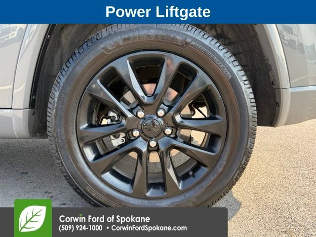 Used 2020 Jeep Grand Cherokee Altitude AWD/4WD image 9