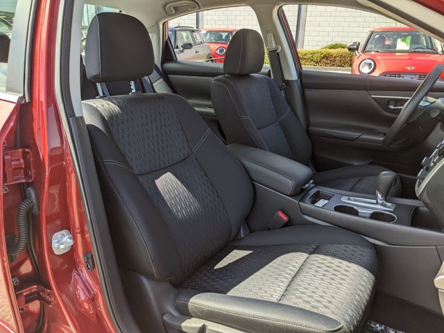 Used 2017 Nissan Altima 2.5 SV FWD image 19