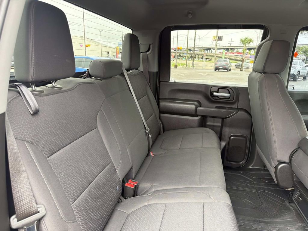 Used 2022 Chevrolet Silverado 2500 Custom w/ Custom Convenience Package AWD/4WD image 10