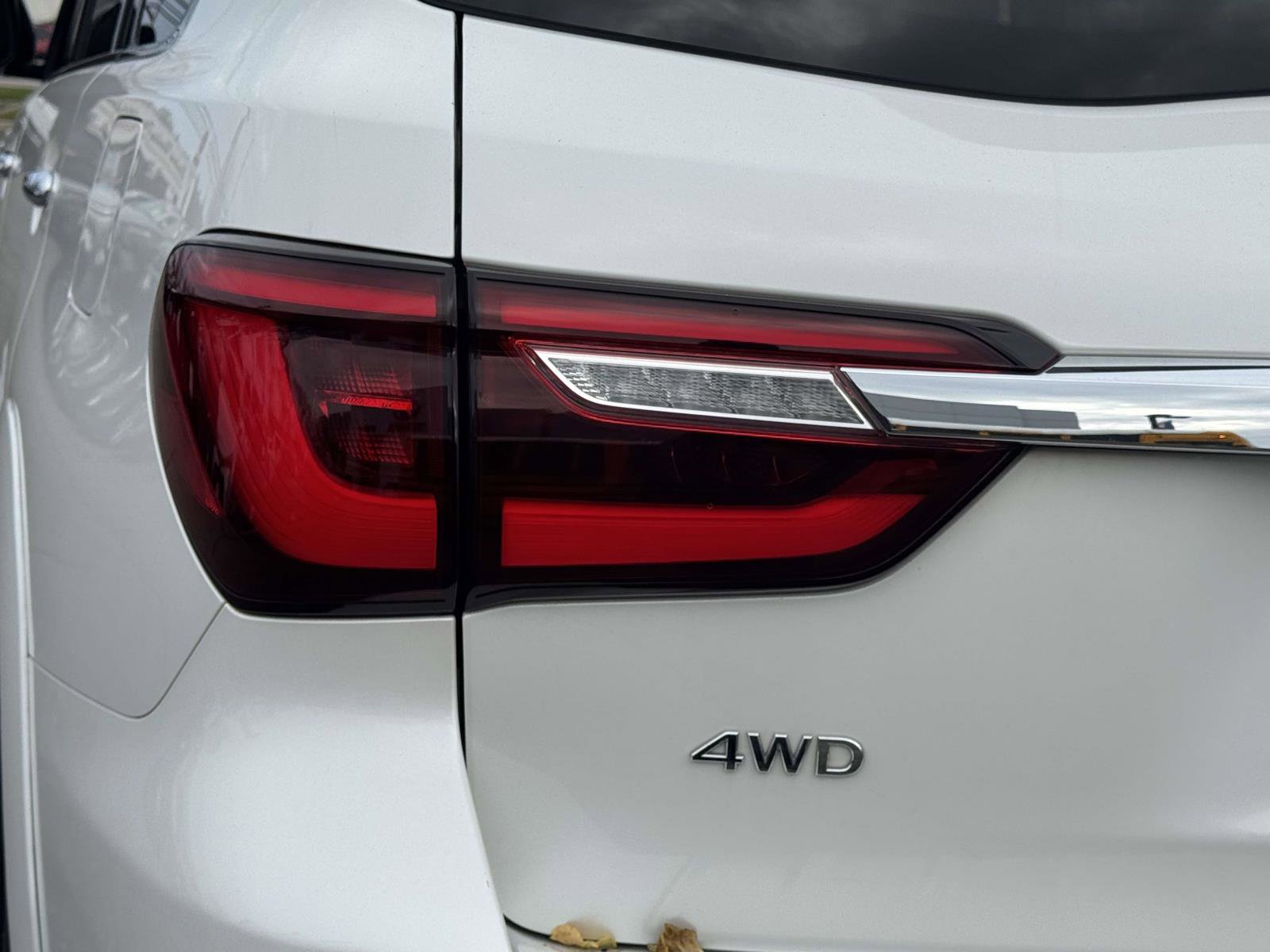 Used 2021 INFINITI QX80 Luxe w/ Cargo Package image 9