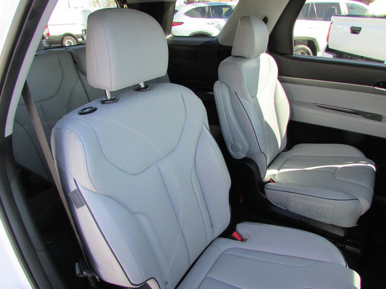 Used 2025 Hyundai Palisade SEL image 31