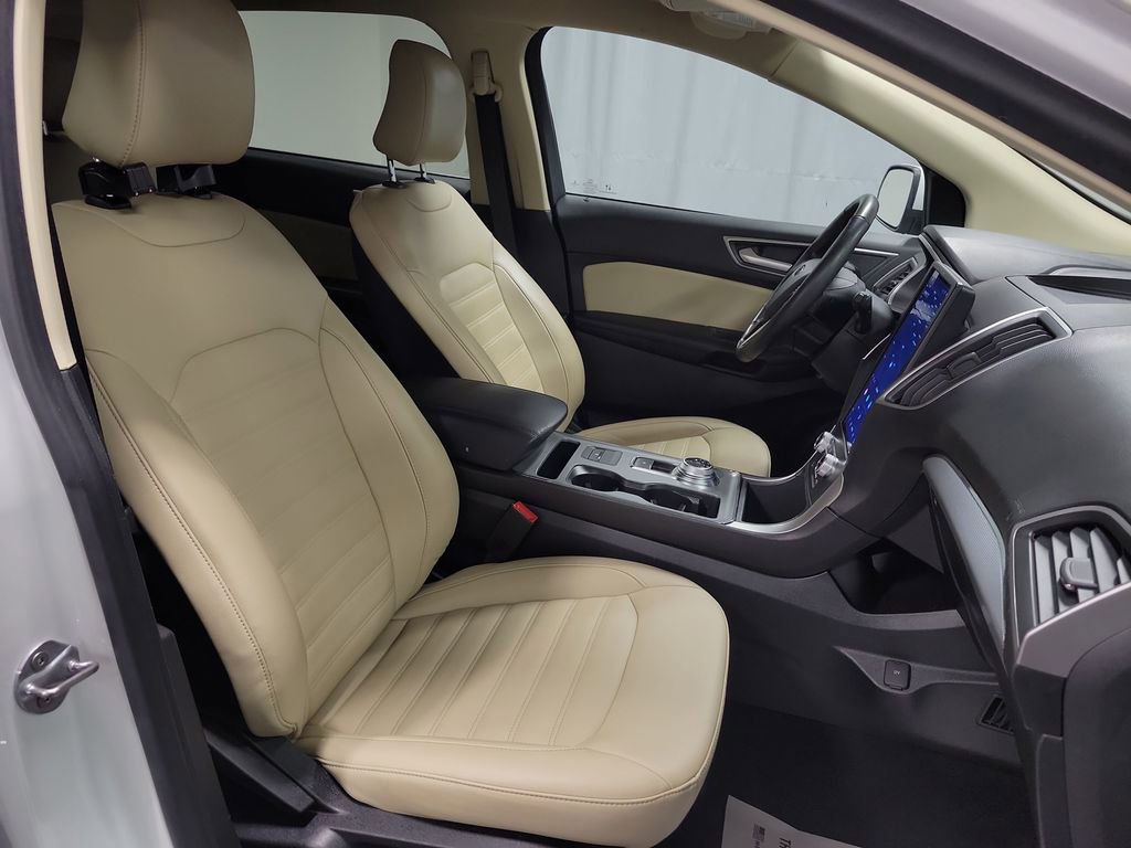 Used 2021 Ford Edge SEL w/ Cargo Accessory Package image 26