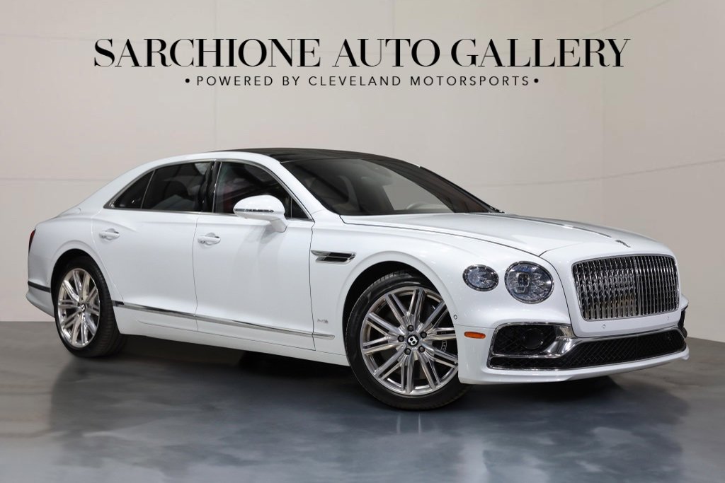 Used 2020 Bentley Flying Spur W12 image 1