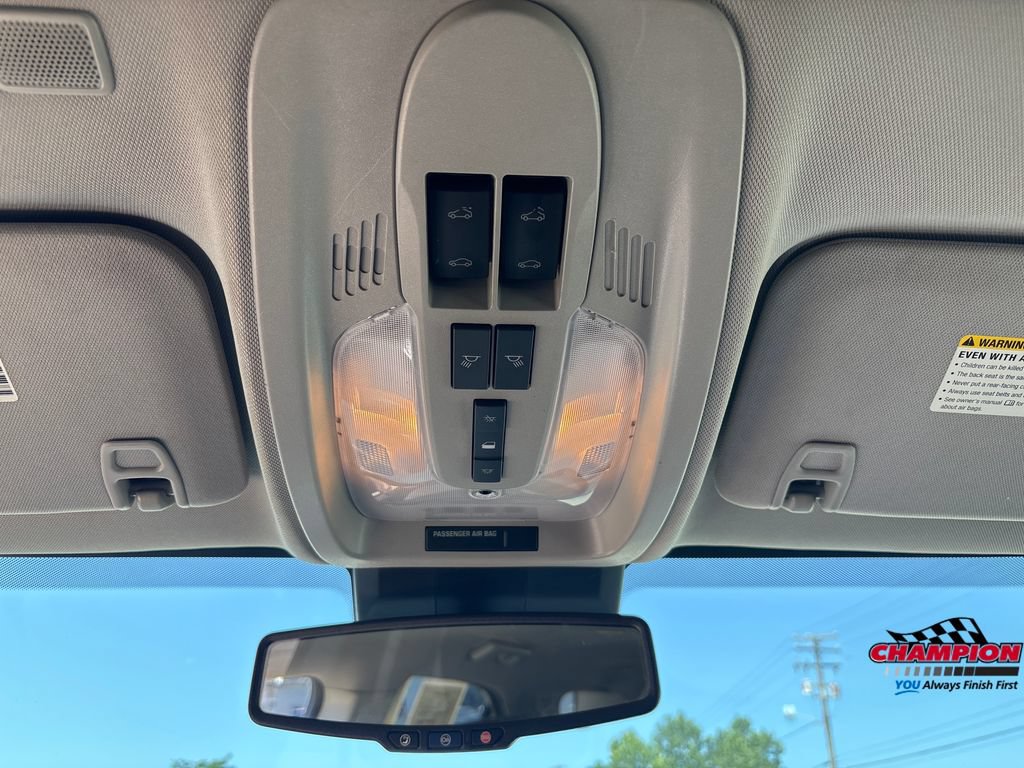 Used 2017 Chevrolet Equinox LT AWD/4WD image 19