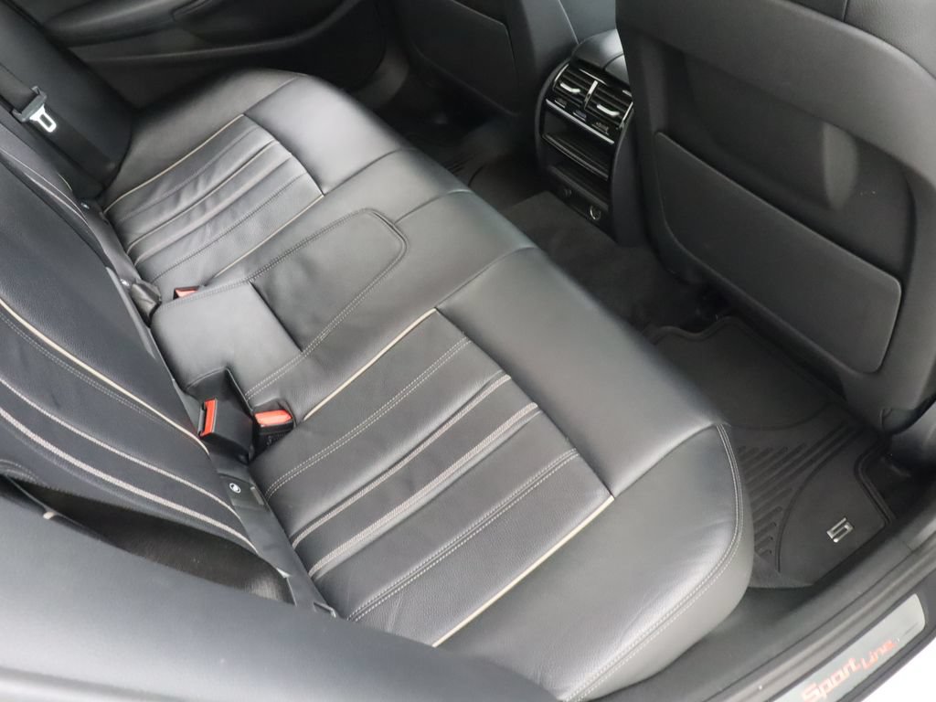 Used 2019 BMW 530i w/ Convenience Package RWD image 35