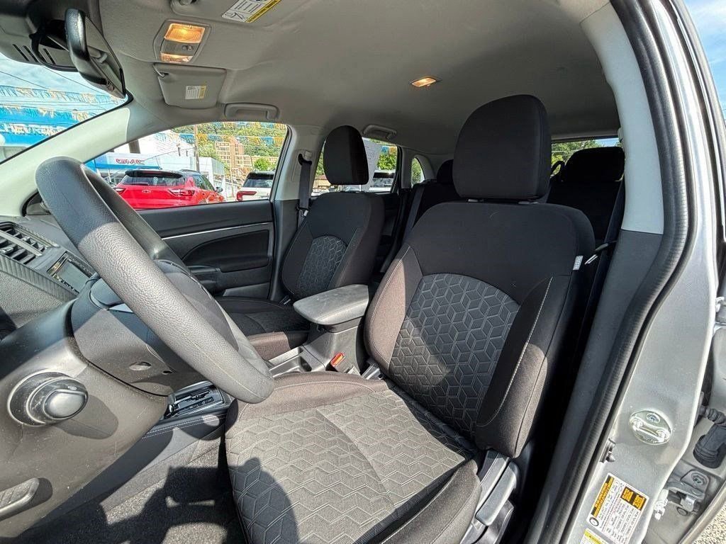 Used 2024 Mitsubishi Outlander Sport ES image 12