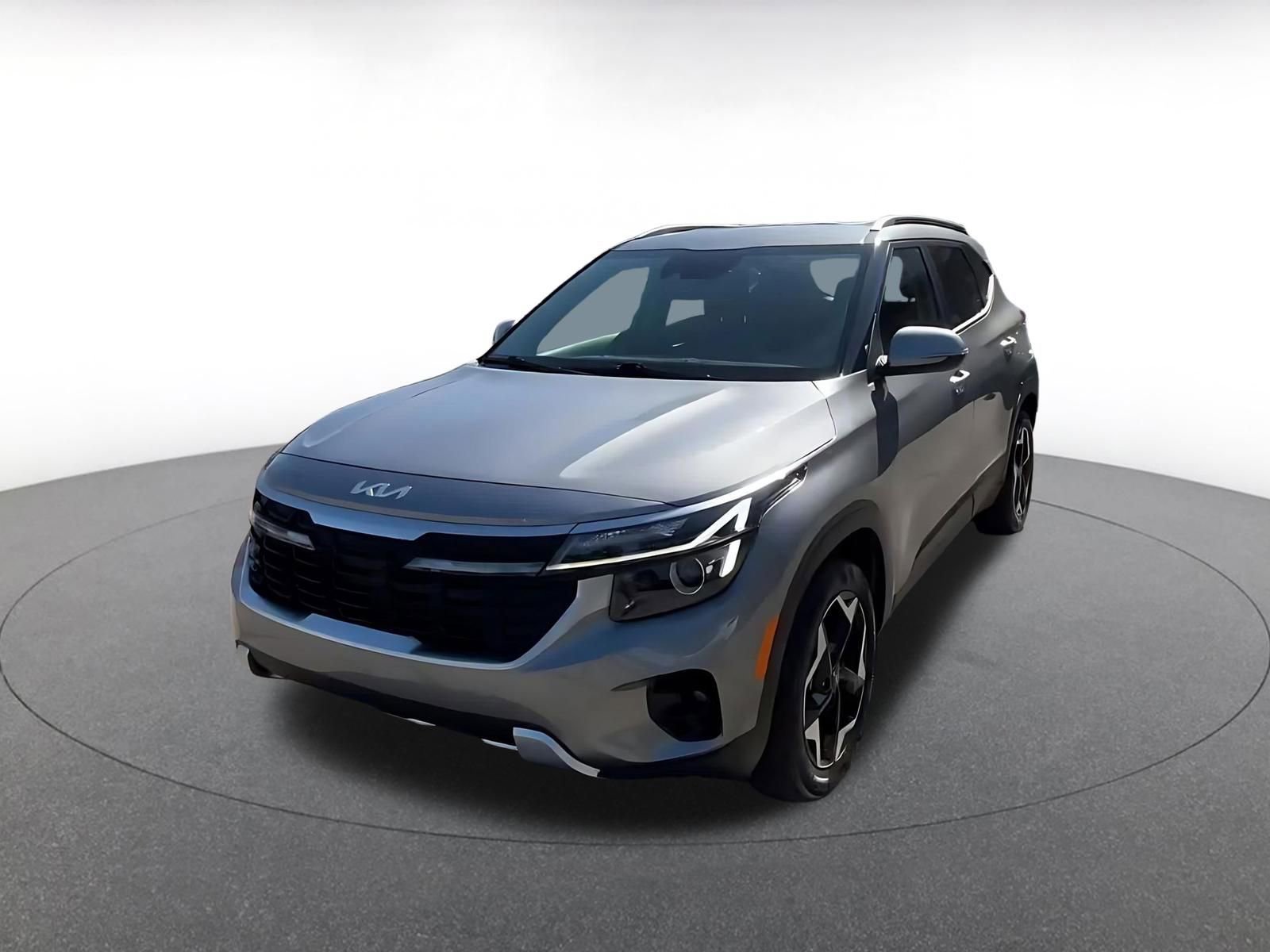 Used 2025 Kia Seltos S FWD image 7