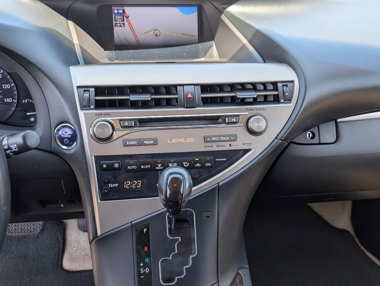 Used 2014 Lexus RX 450h FWD image 17