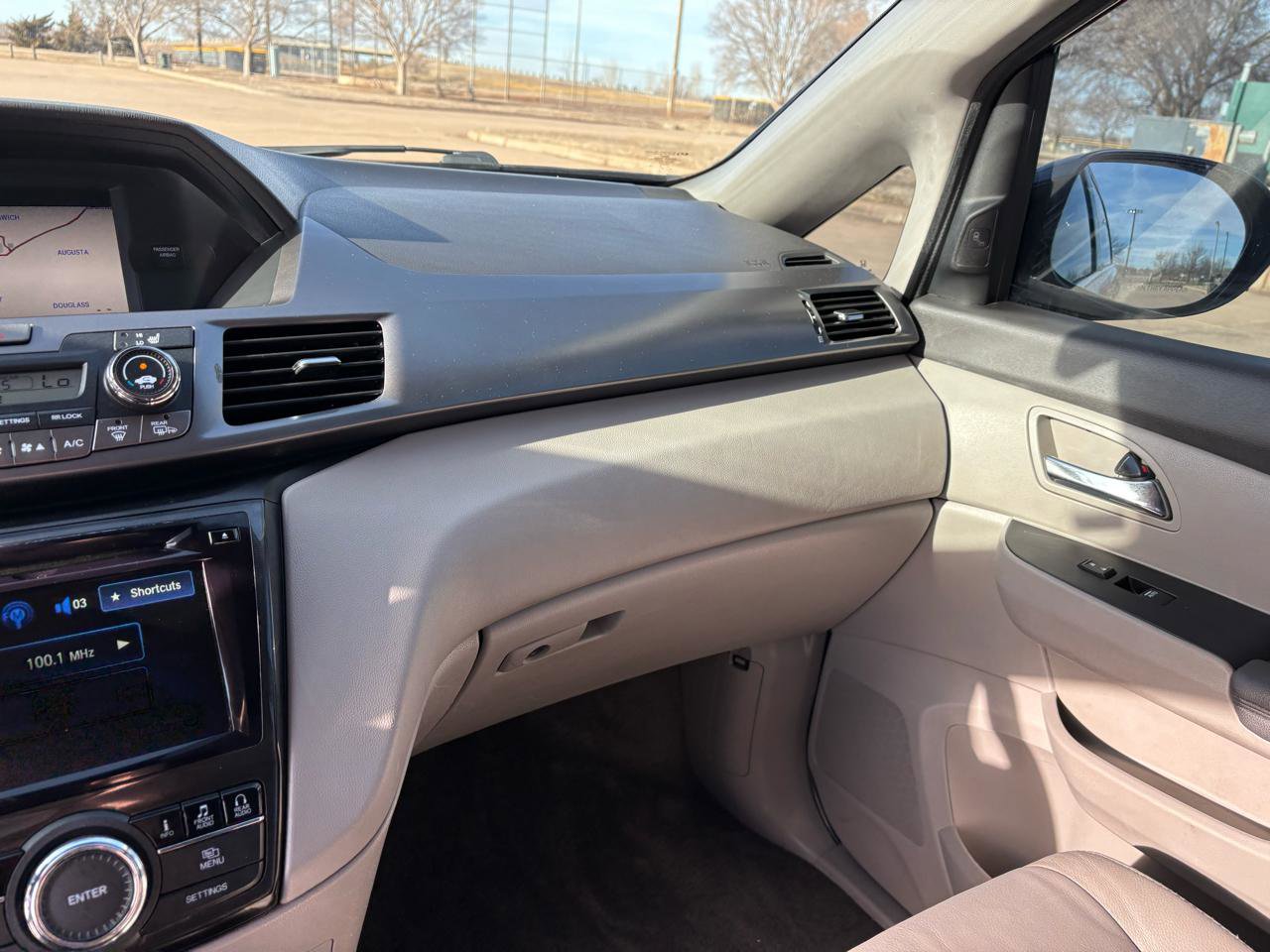 Used 2014 Honda Odyssey Touring image 18