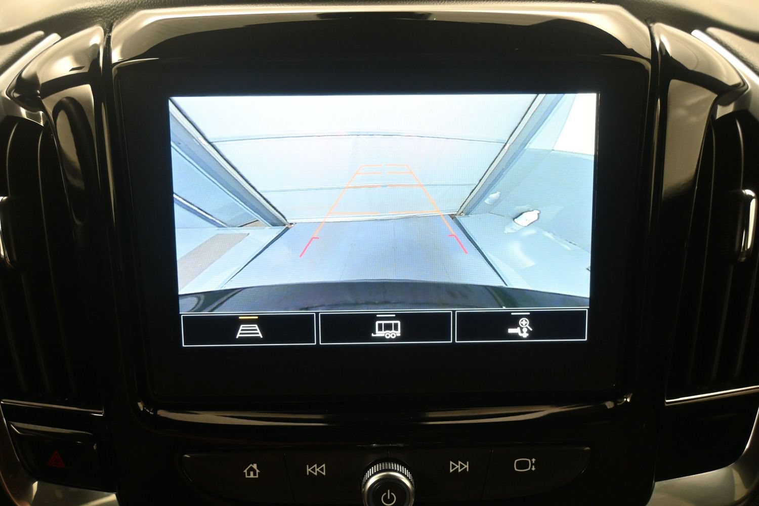 Used 2023 Chevrolet Traverse LT w/ LPO, Floor Liner Package AWD/4WD image 30