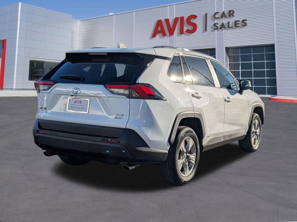 Used 2025 Toyota RAV4 XLE image 6