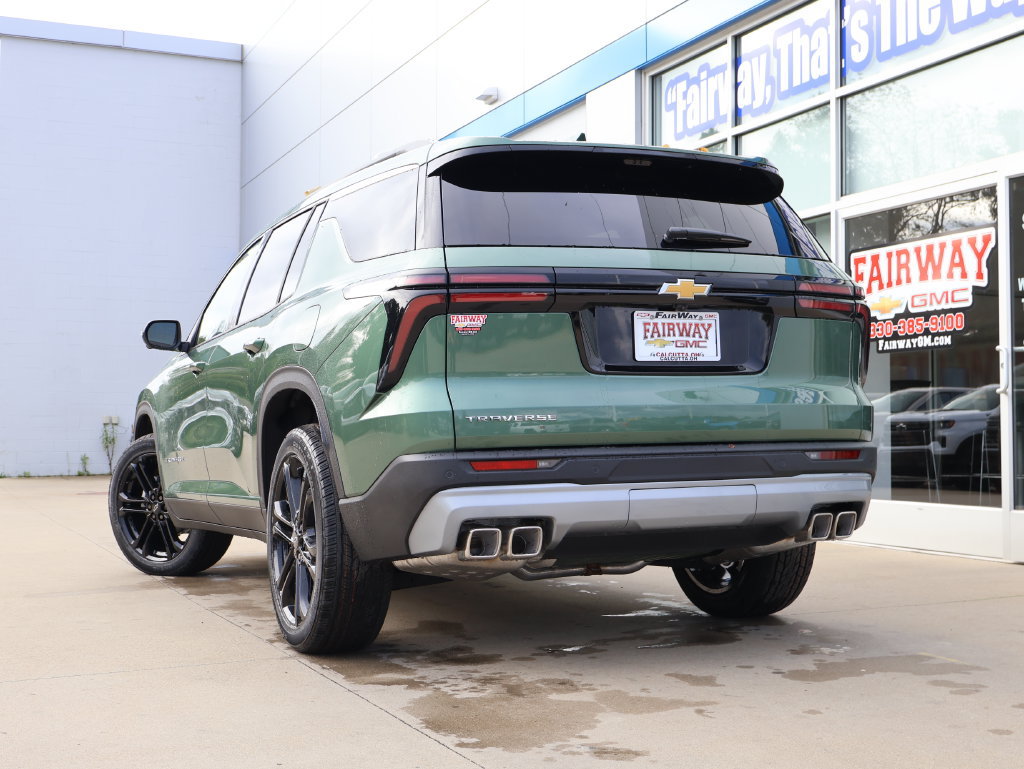 New 2027 Chevrolet Traverse LT w/ Driver Confidence Package FWD image 38