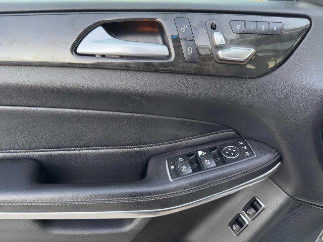 Used 2018 Mercedes-Benz GLS 550 4MATIC image 18