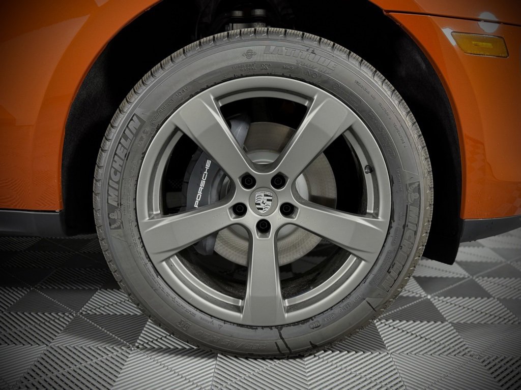New 2025 Porsche Macan image 18