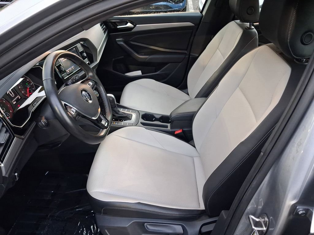 Certified 2021 Volkswagen Jetta R-Line w/ R-Line Cold Weather Package image 13