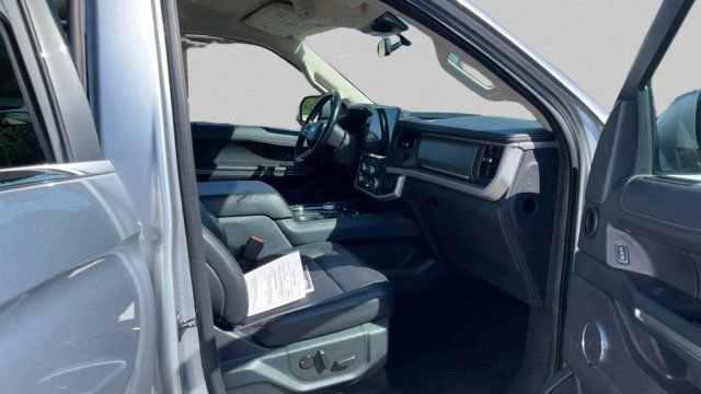 Used 2024 Ford Expedition Max XLT AWD/4WD image 19