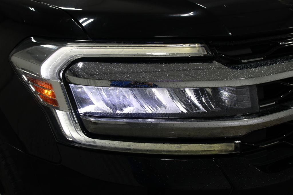 Used 2023 Ford Expedition Max Limited image 12