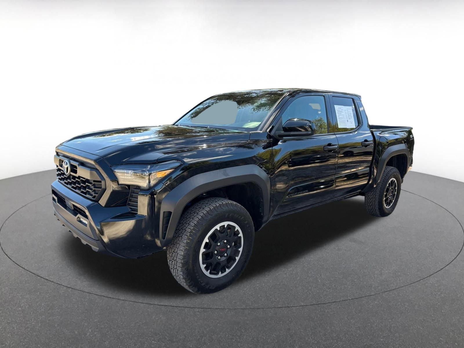 Used 2025 Toyota Tacoma TRD Off-Road image 4