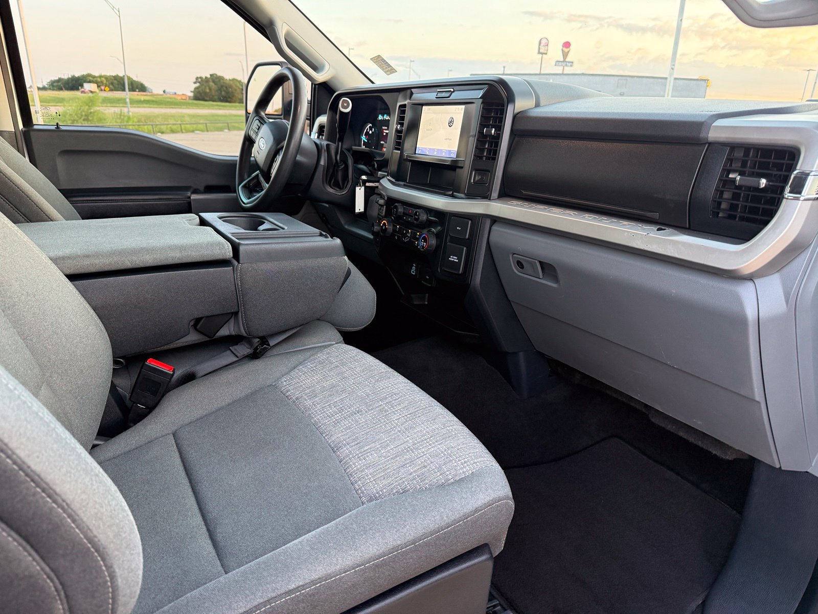 Used 2025 Ford F250 XLT AWD/4WD image 18