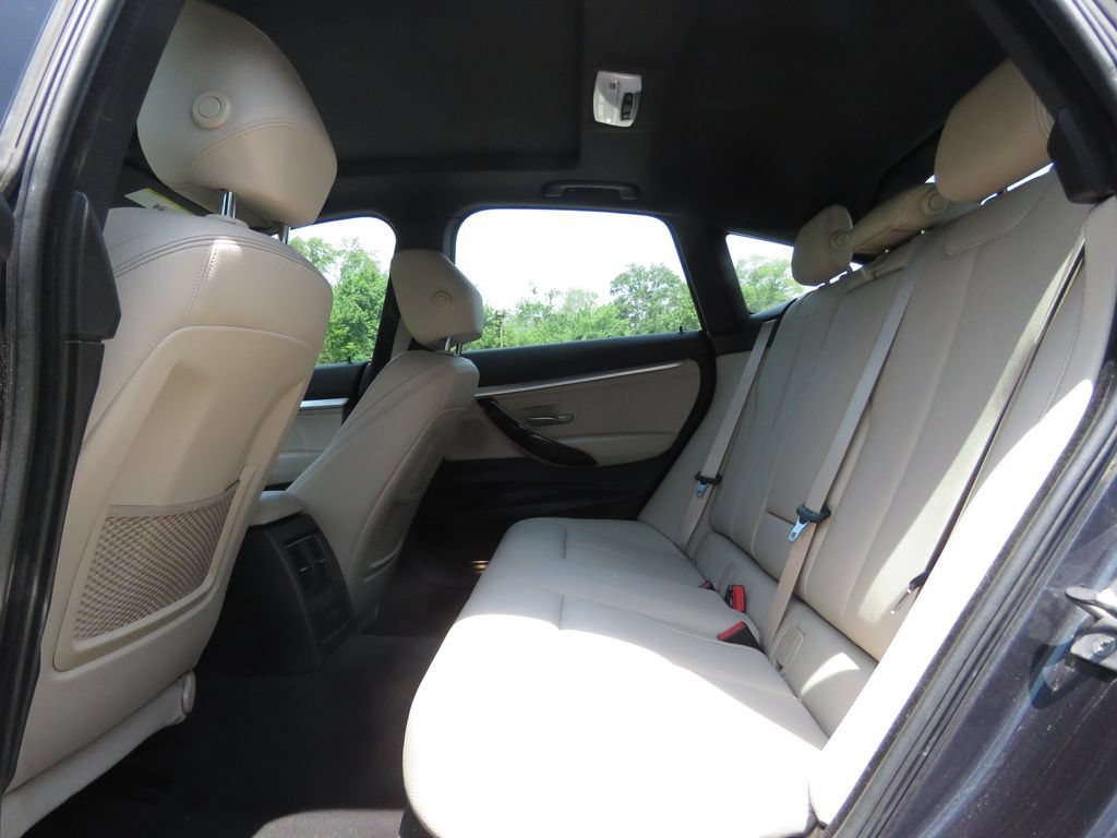 Used 2019 BMW 330i Gran Turismo xDrive w/ Convenience Package AWD/4WD image 20
