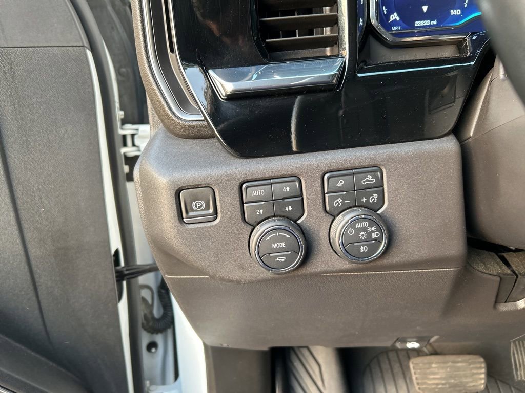 Used 2024 Chevrolet Silverado 1500 LT Trail Boss w/ Convenience Package II AWD/4WD image 26