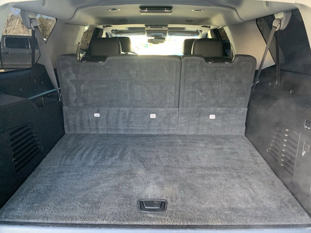 Used 2019 GMC Yukon XL SLT w/ Graphite Performance Edition image 35