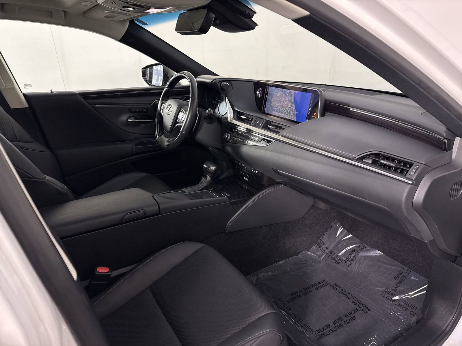 Used 2021 Lexus ES 300h w/ Premium Package image 21