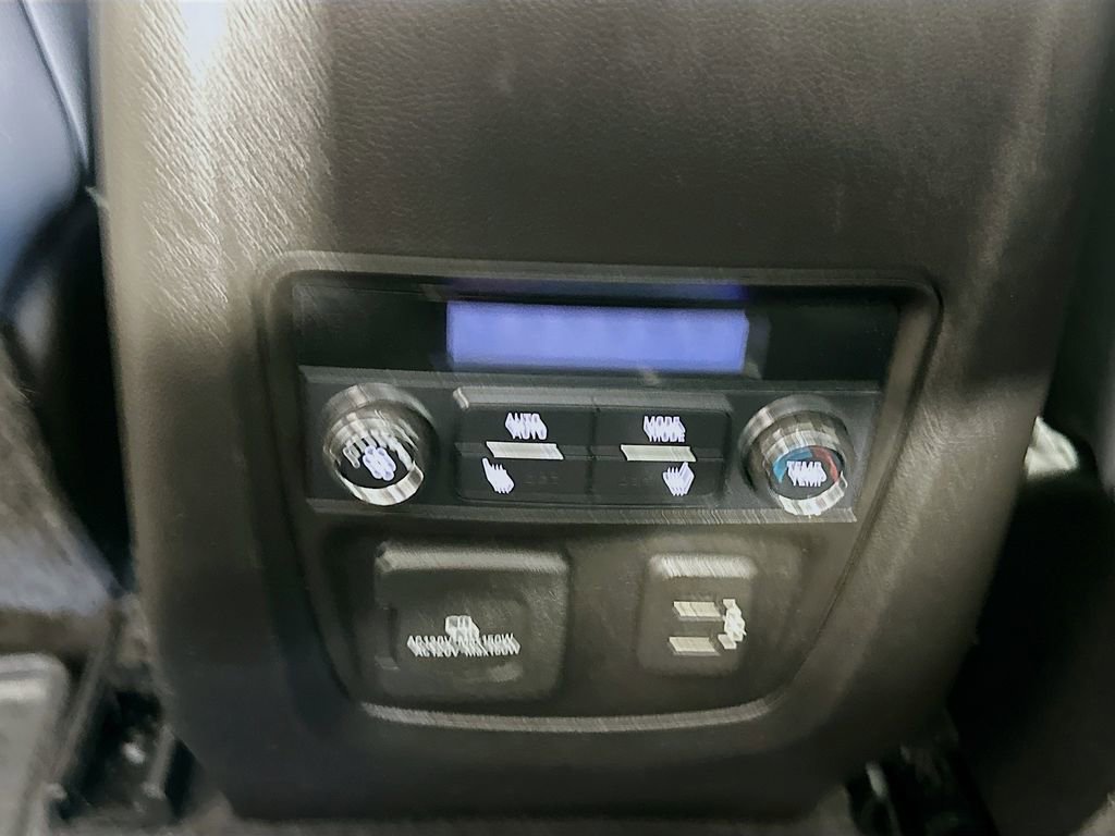 Used 2019 Buick Enclave Premium w/ Experience Buick Package image 26