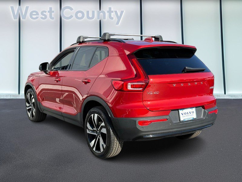 Certified 2023 Volvo XC40 B5 Ultimate w/ Protection Package Premier AWD/4WD image 7