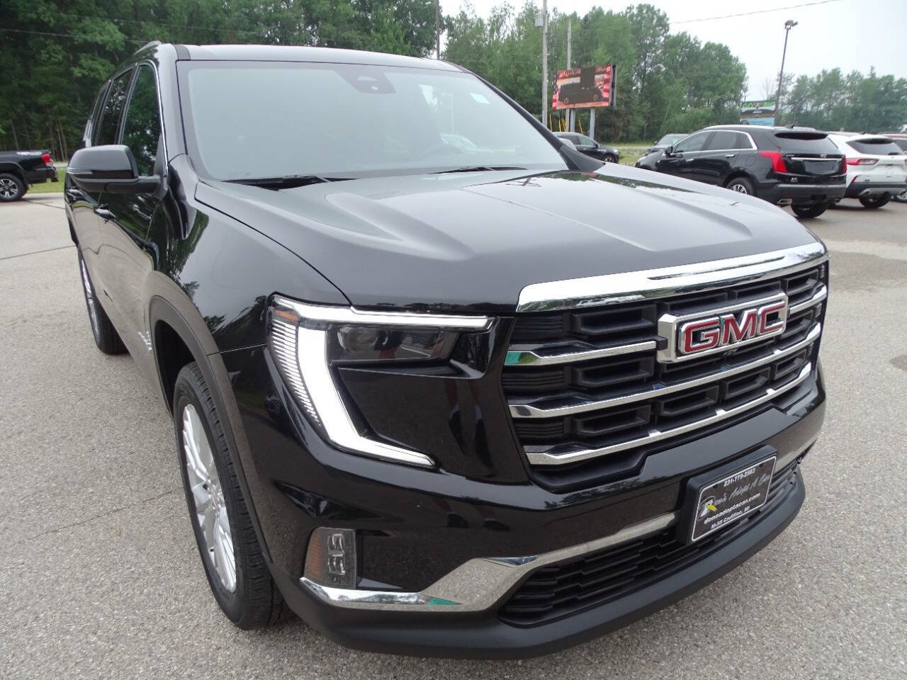 Used 2025 GMC Acadia AWD Elevation w/ Elevation Premium Package image 5
