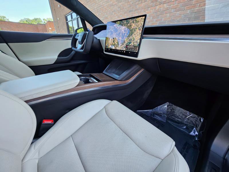 Used 2023 Tesla Model X image 53