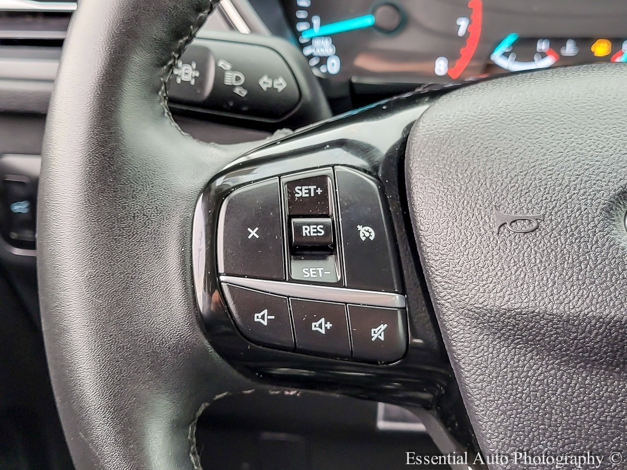 Used 2022 Ford Escape SEL FWD image 15